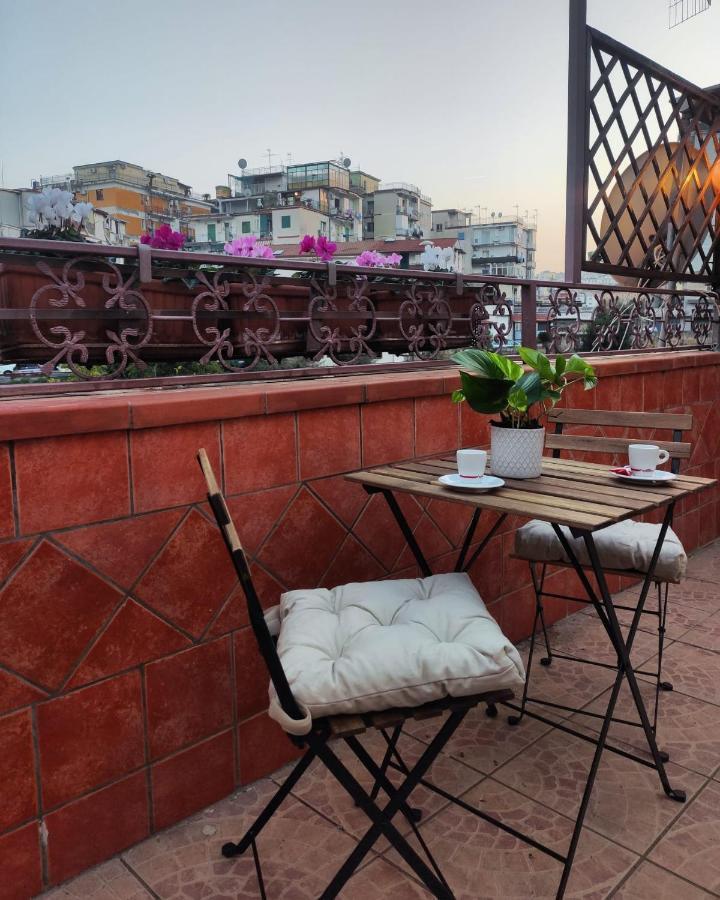 Appartement “Donna Carmela” à Naples Extérieur photo